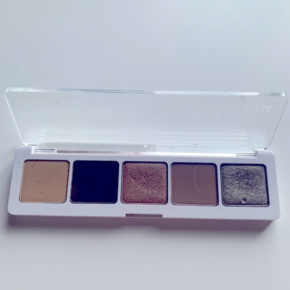 Eye shadow make up pallet - Picture 2 of 2